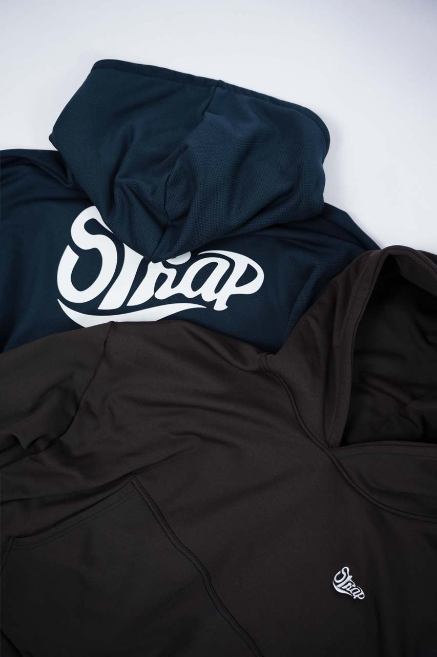 STRAP STAPLE LOGO HOODIE STONE GREY