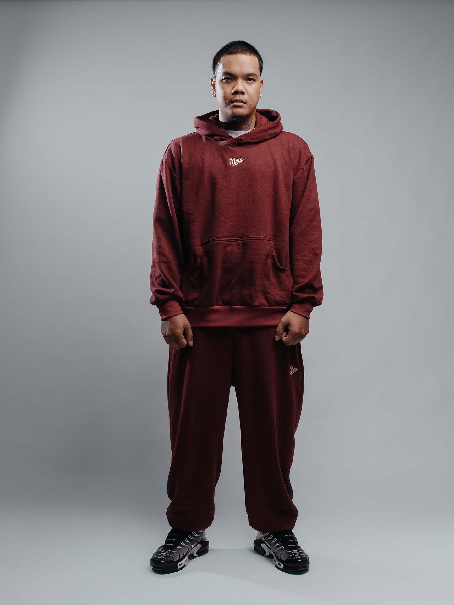 STRAP PULL OVER HOODIE BURGUNDY