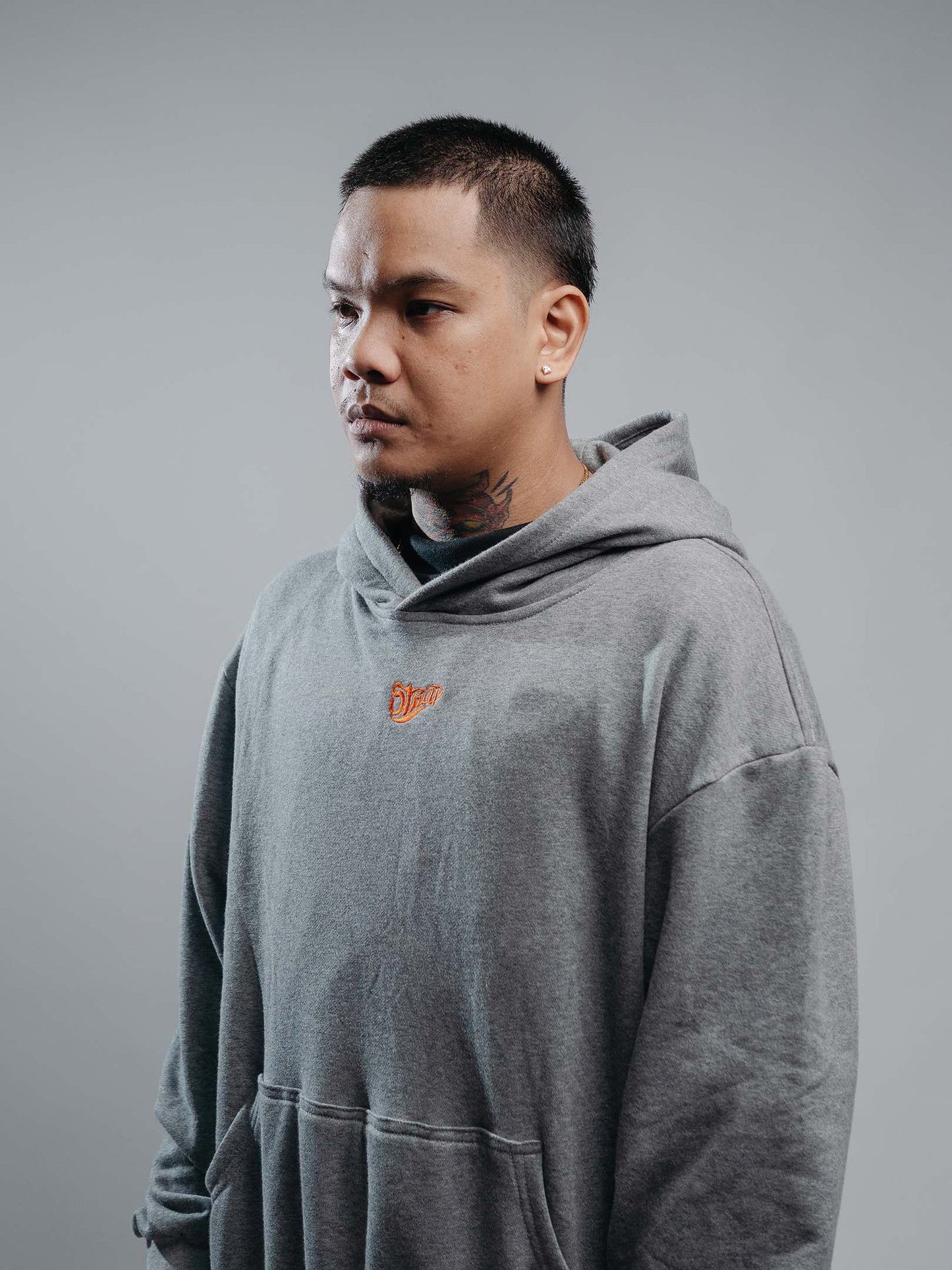 STRAP PULL OVER HOODIE GREY