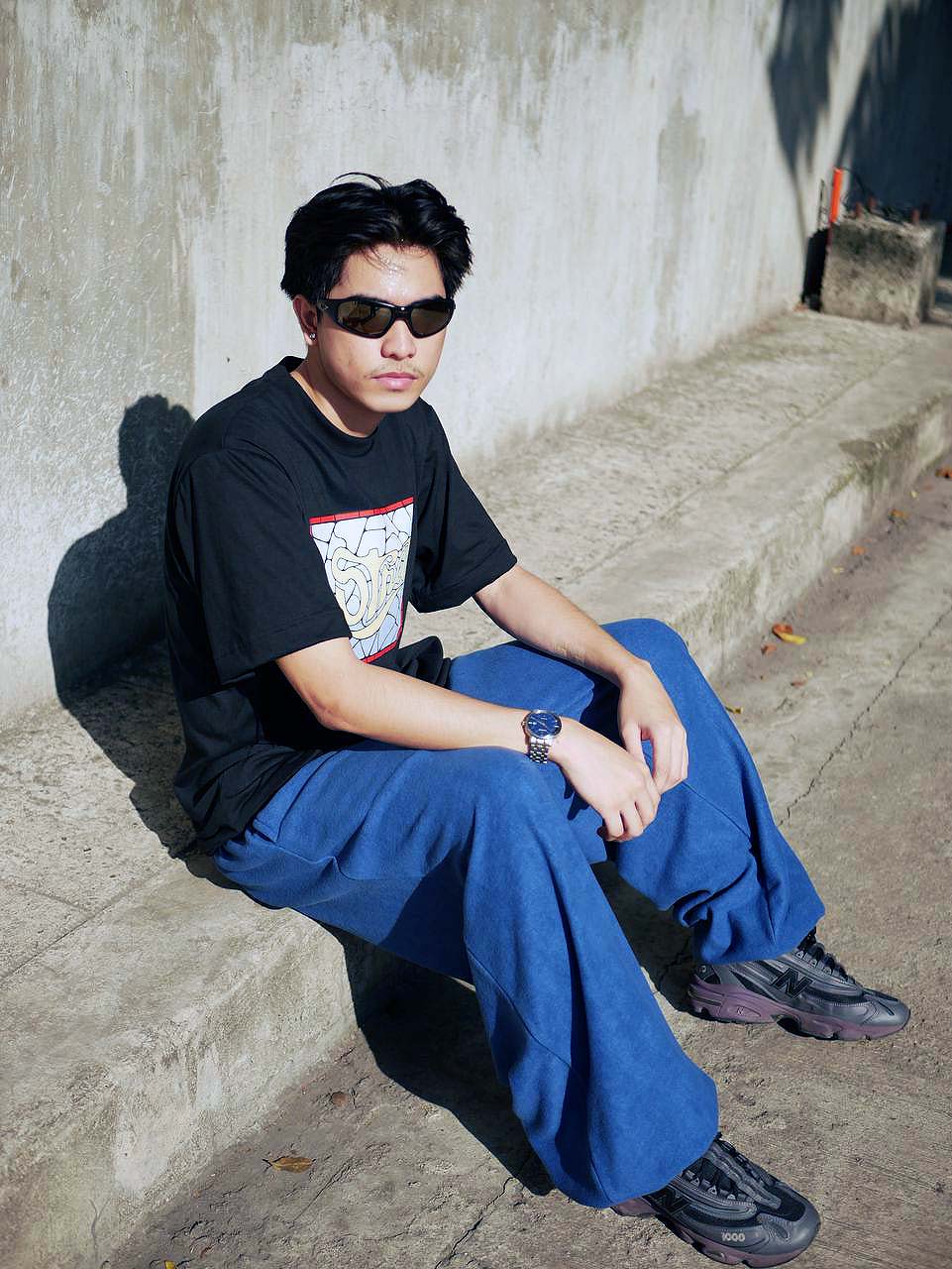 STRAP MOSAIC LOGO TEE BLACK